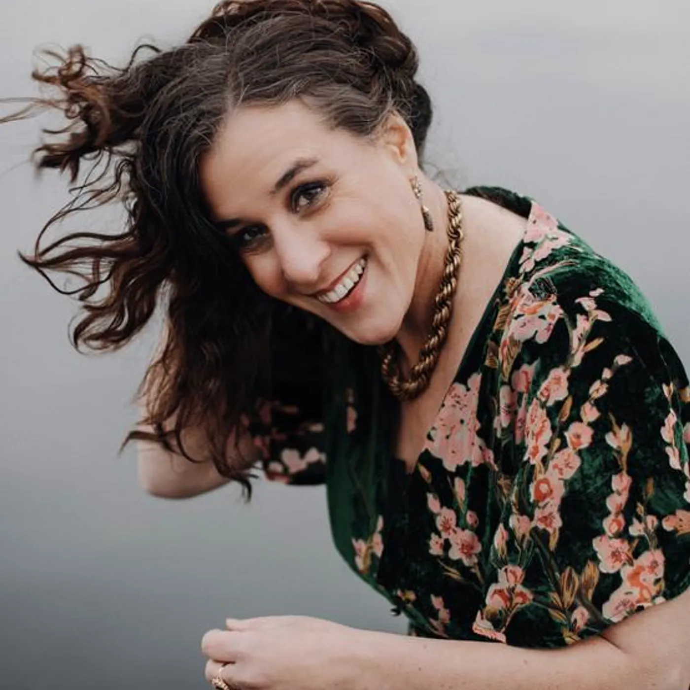 Lisa Bassenge Brand Page