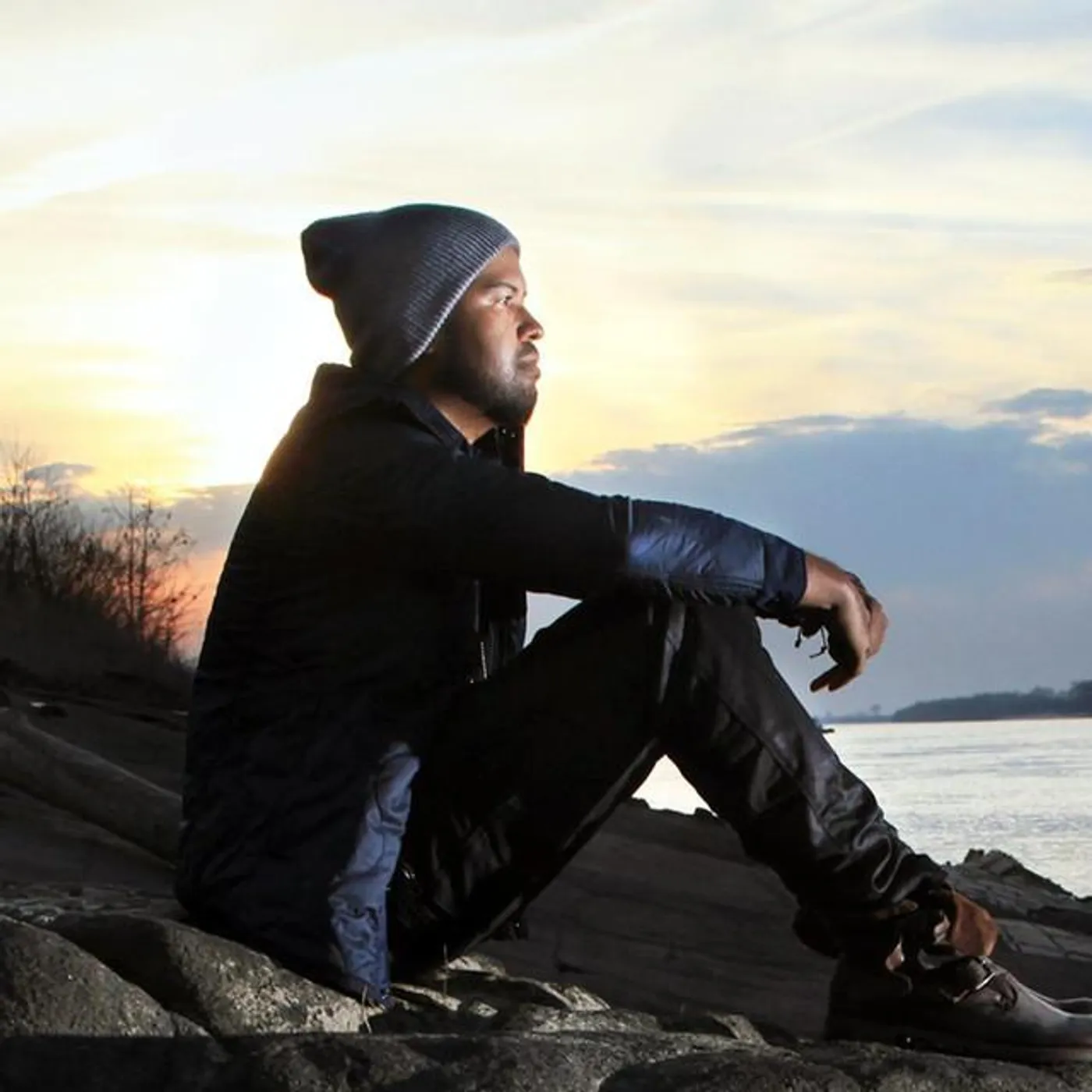 LISTENBEE Brand Page