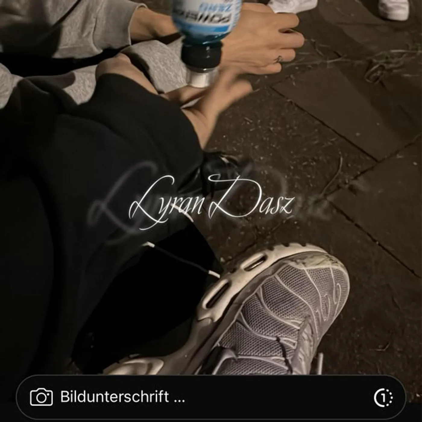 Lyran Dasz Archive
