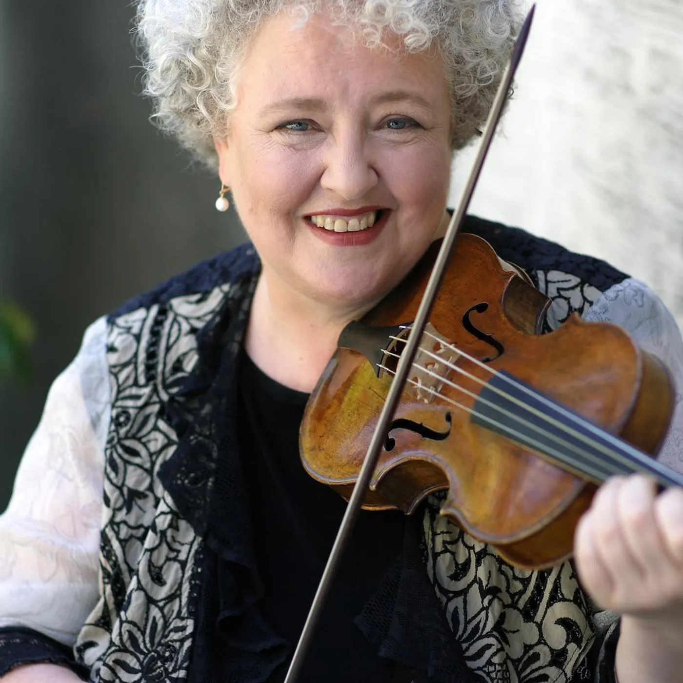 Monica Huggett Brand Page