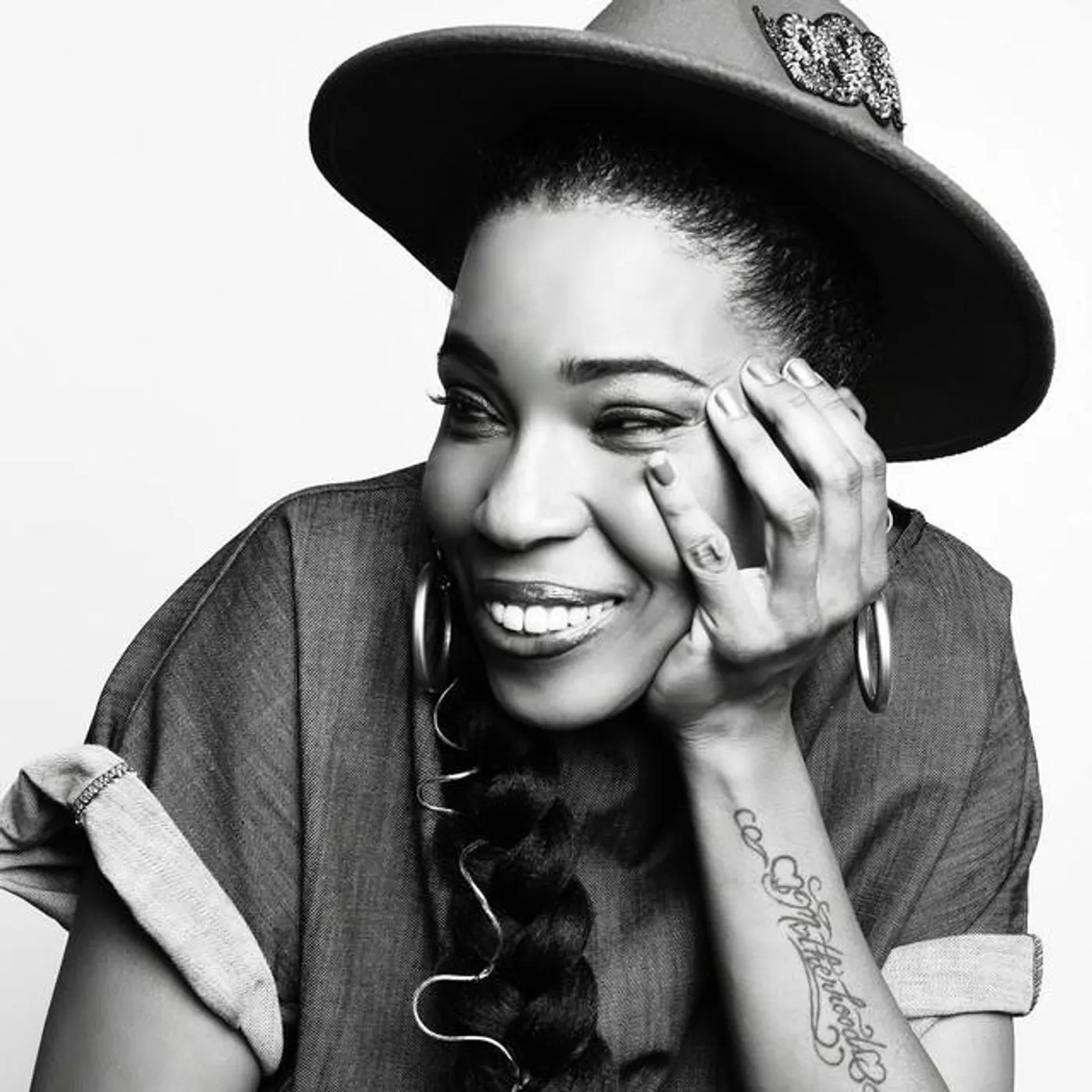 Macy Gray Brand Page