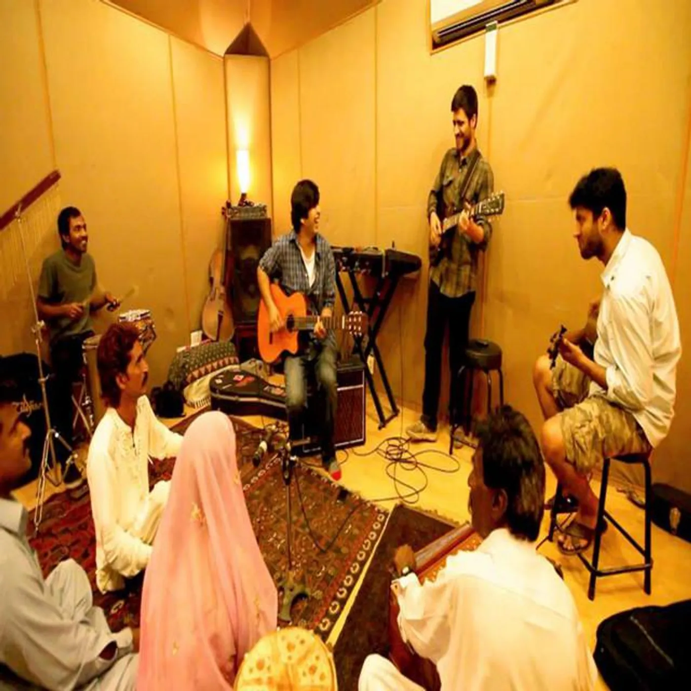 Mai Dhai Band