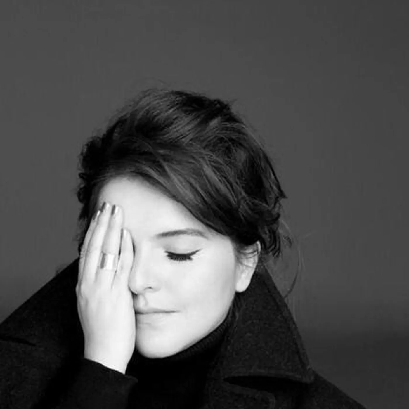 María Linares Brand Page