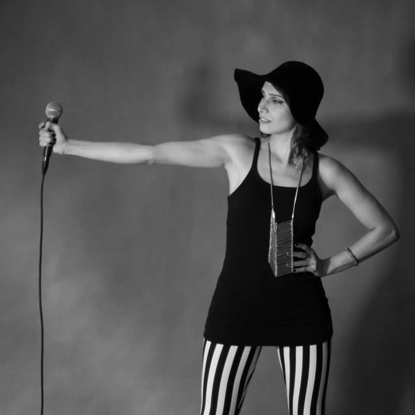 Marcela Mangabeira Brand Page