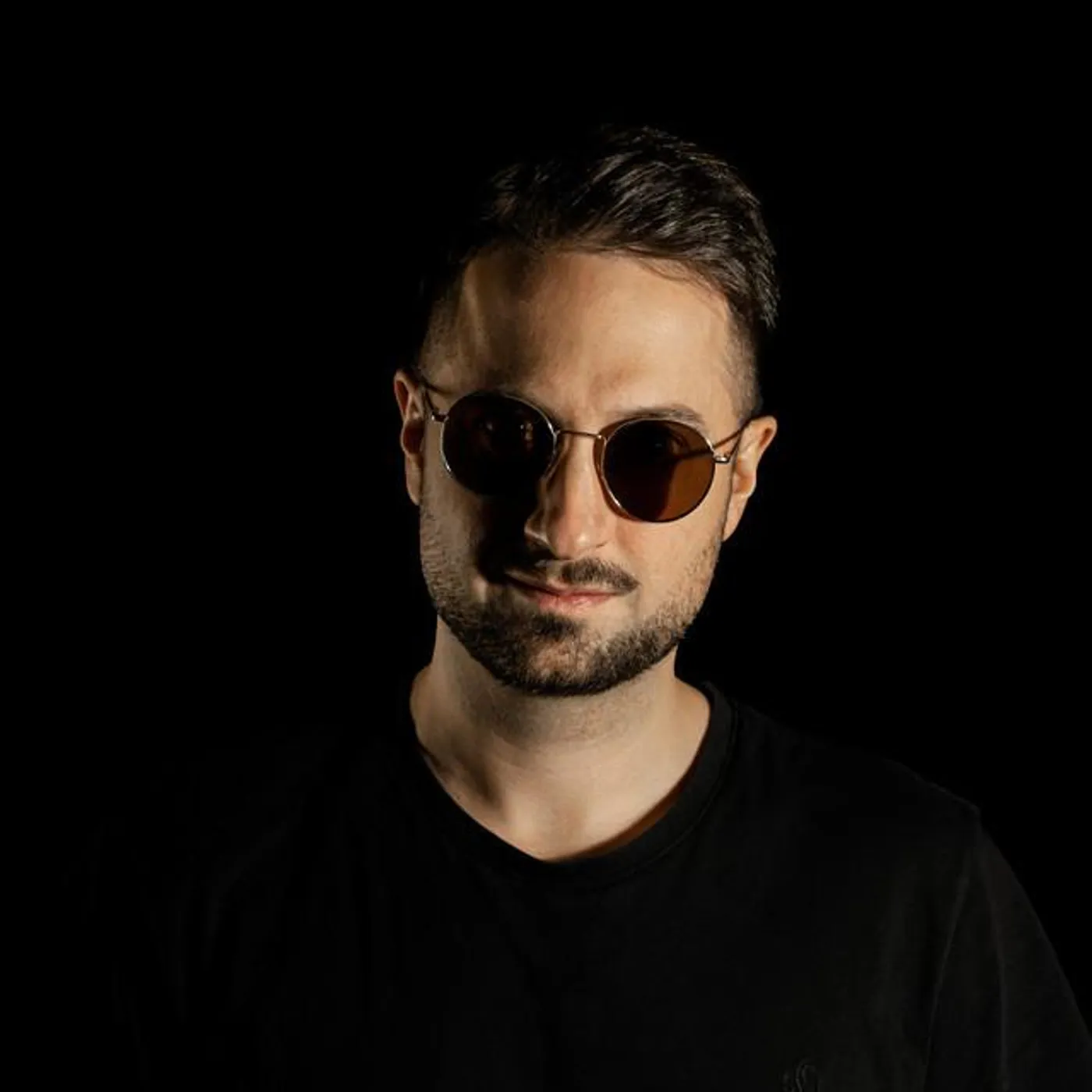 Mark Dekoda Brand Page