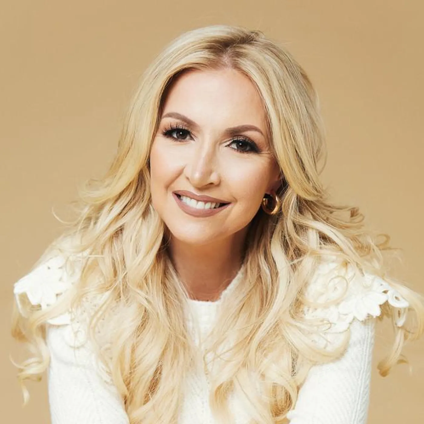 Martha Munizzi Brand Page