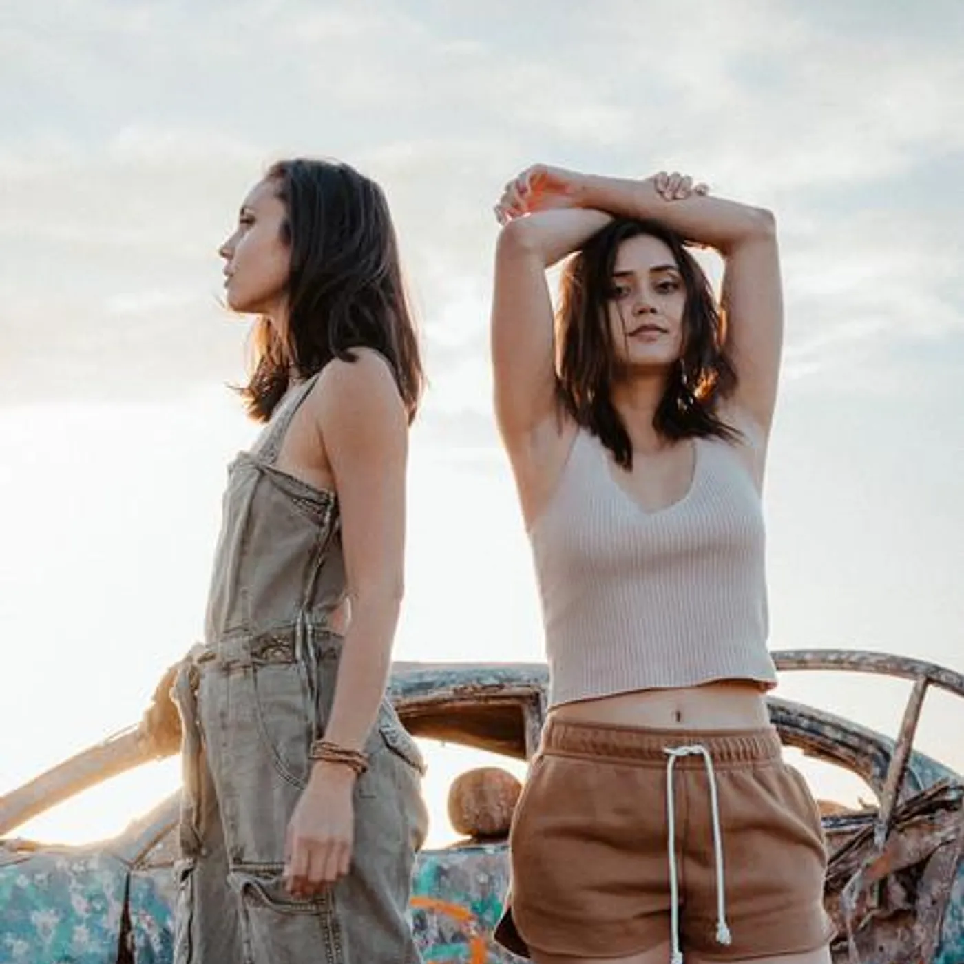 Meg & Dia