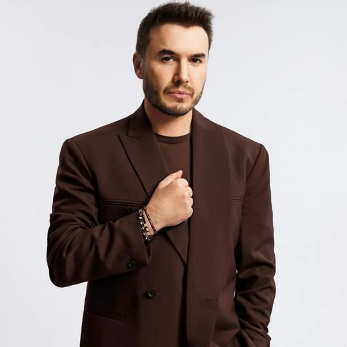 Mustafa Ceceli Brand Page