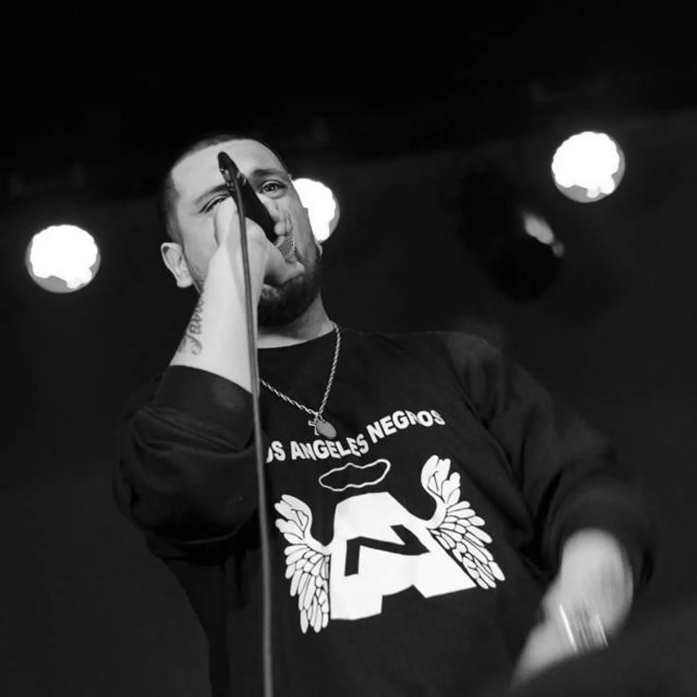 Negro la Sombra Brand Page