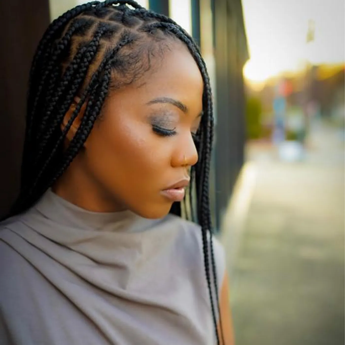 Nia Dinero Brand Page