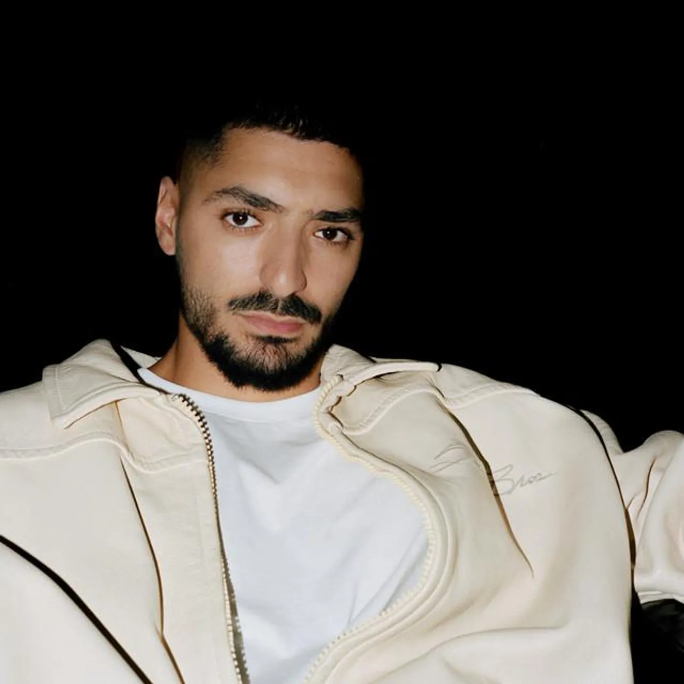 Sneazzy Brand Page