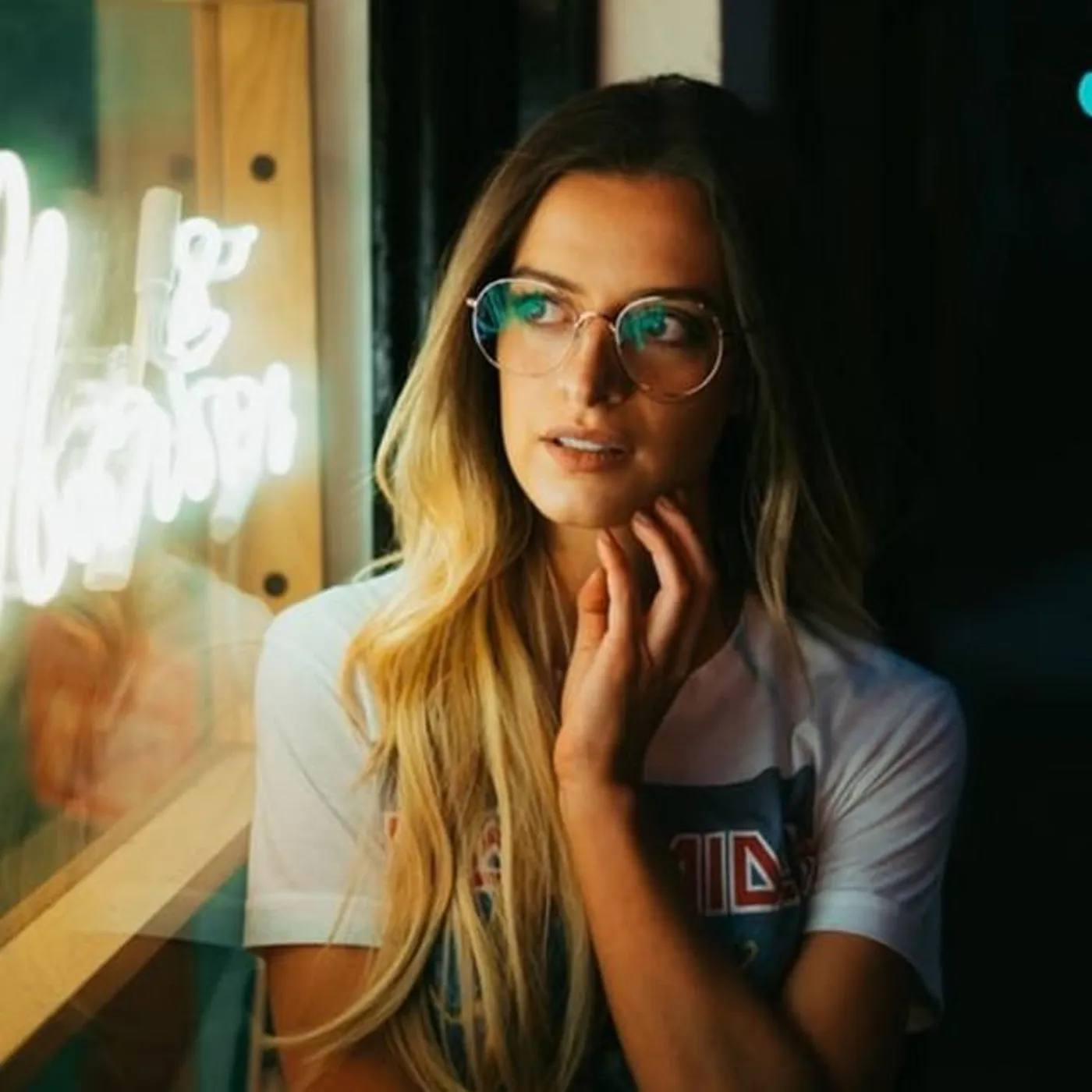 Sophia Roberts Brand Page
