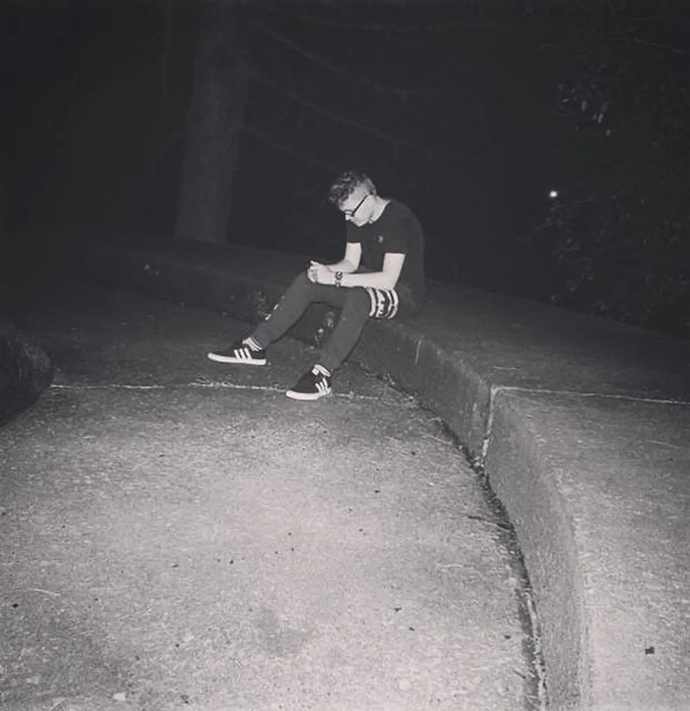 SOS