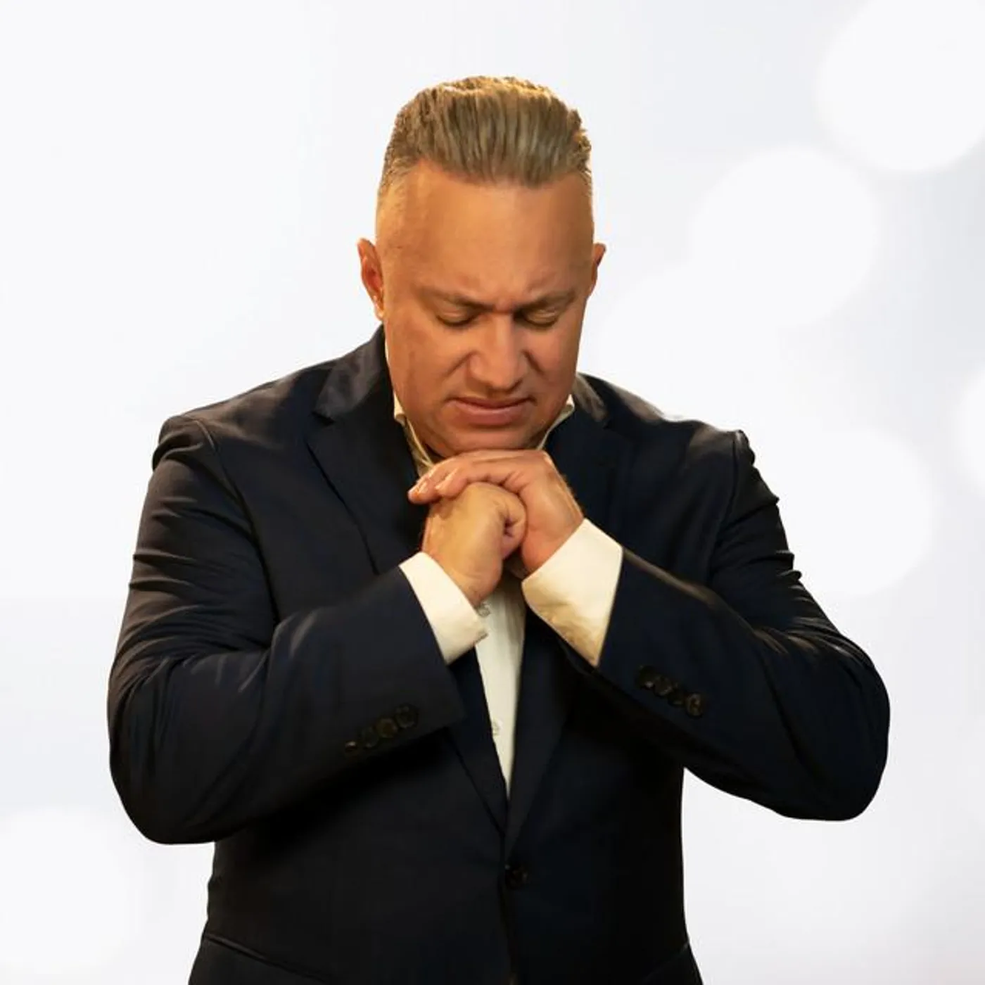 Samuel Hernández Brand Page