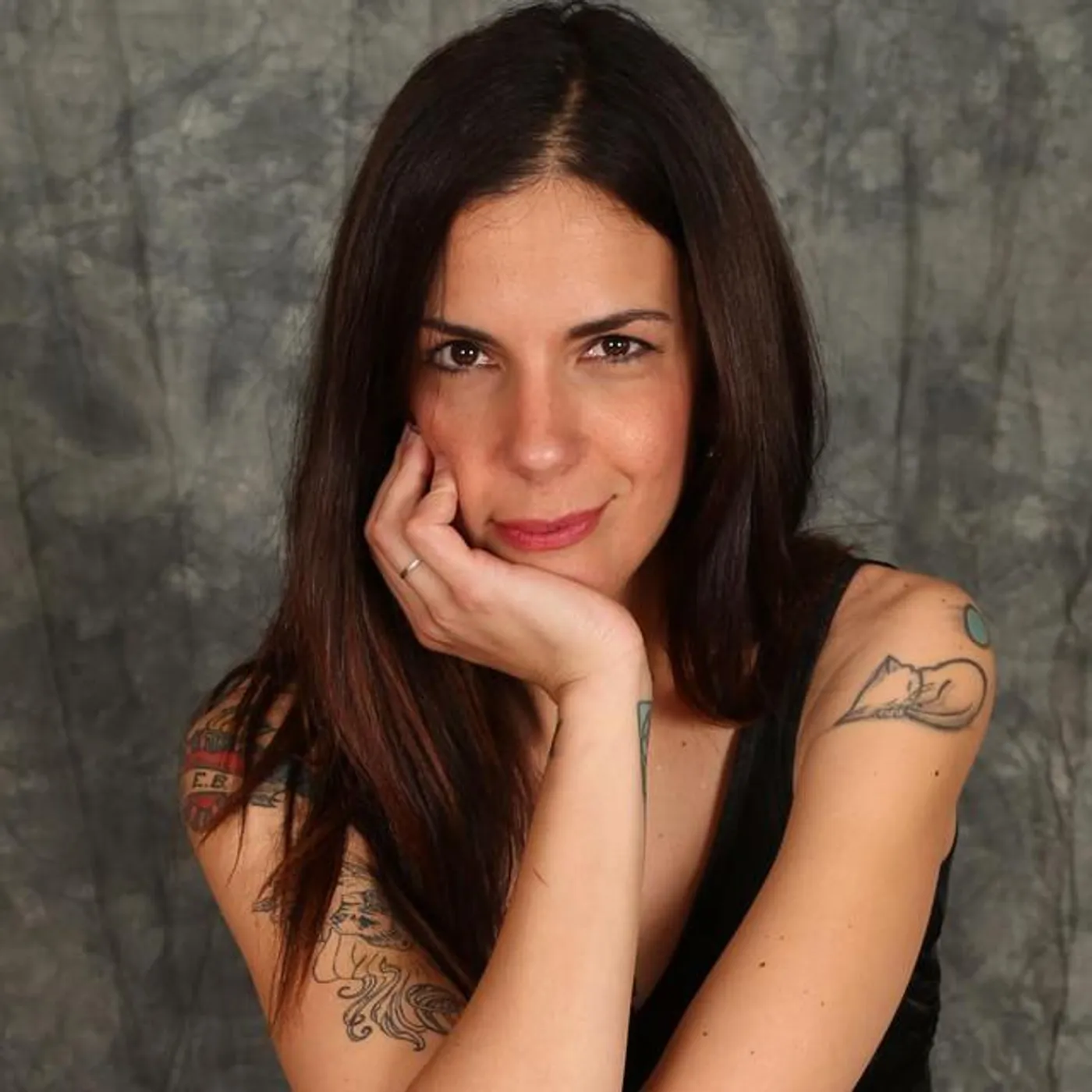 Sarah Borges and the Broken Singles Brand Page