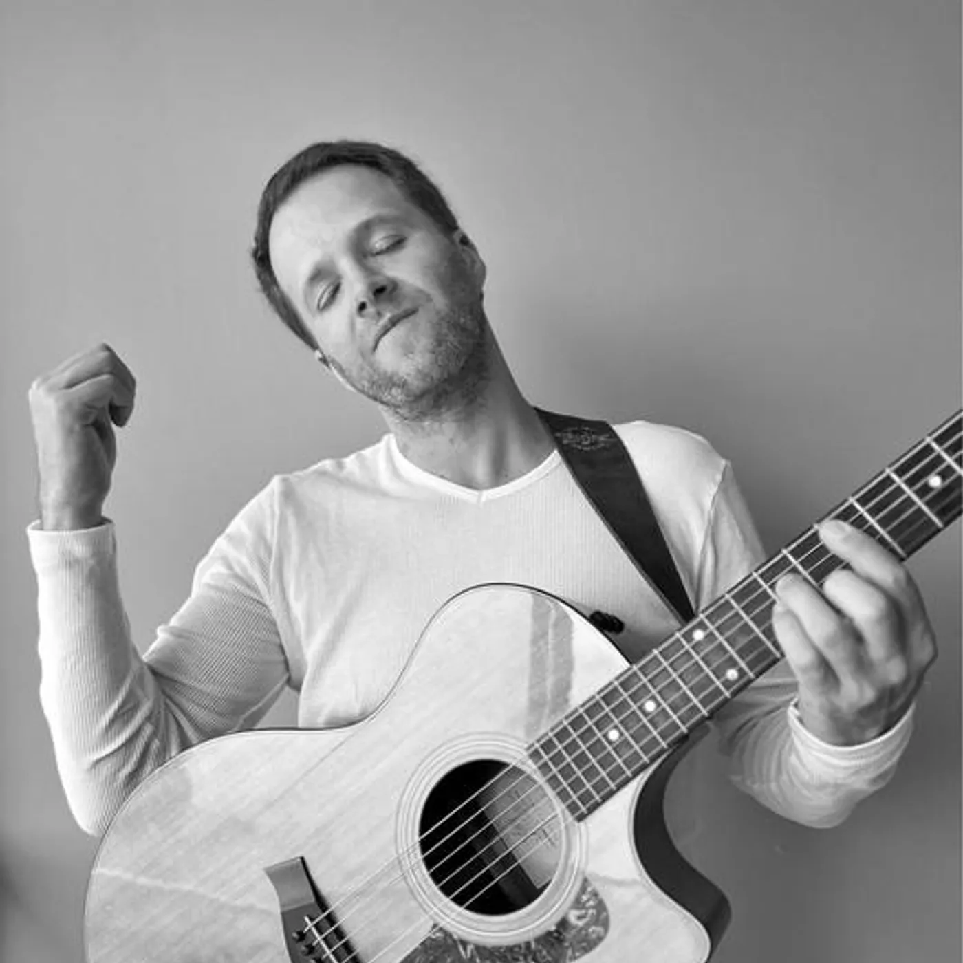 Sebastián Yepes Brand Page