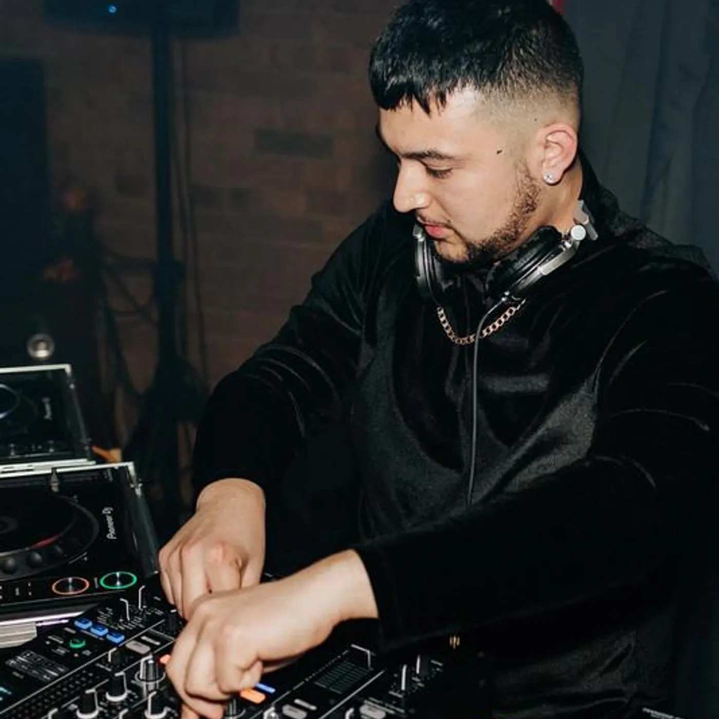 Sebastian Knight Brand Page