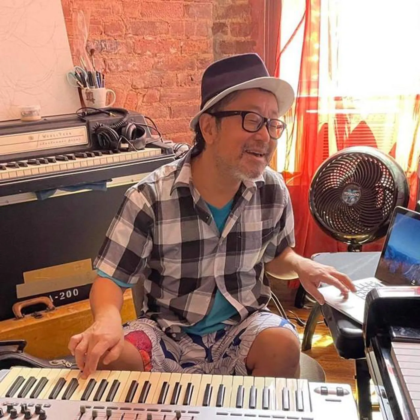 Senri Oe Brand Page