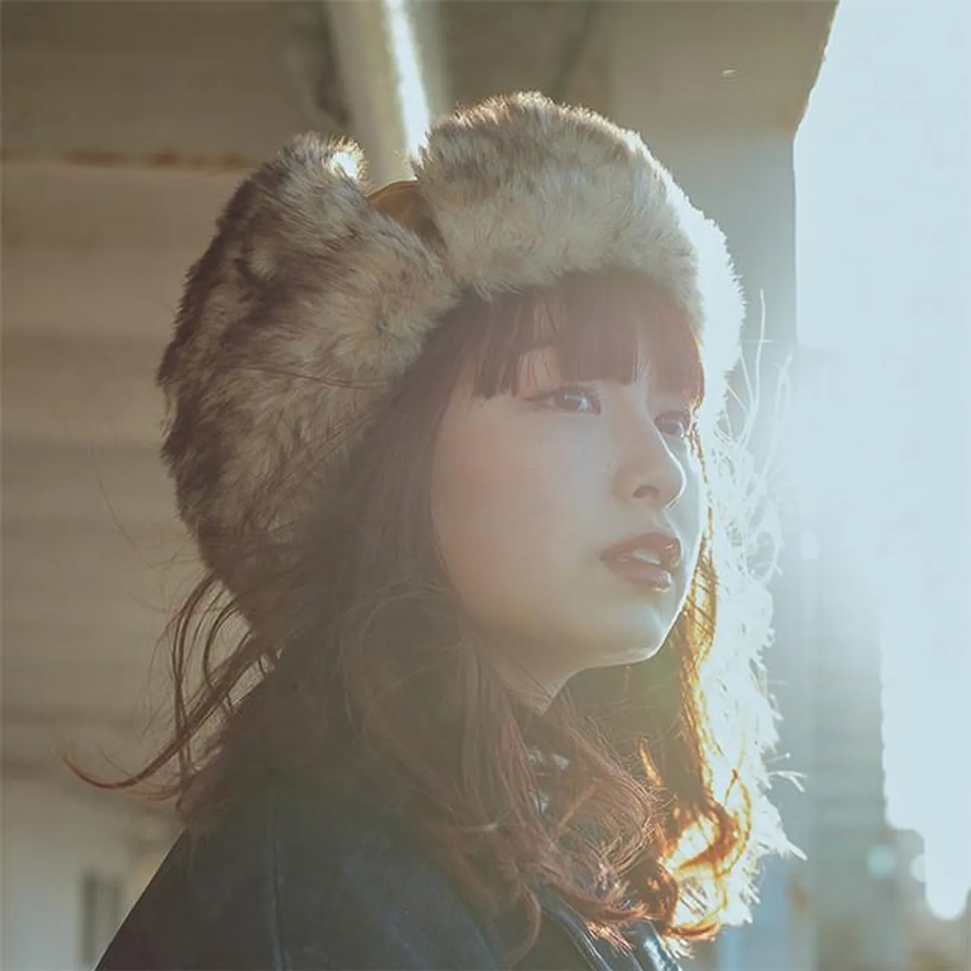 Shiori Tomita Brand Page