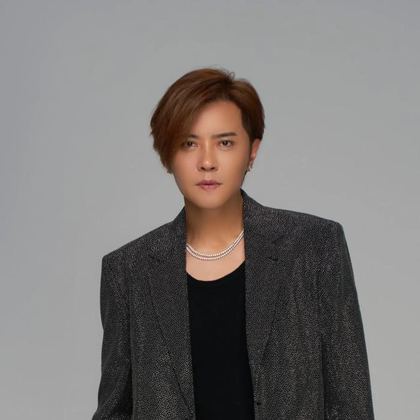 Show Luo Brand Page