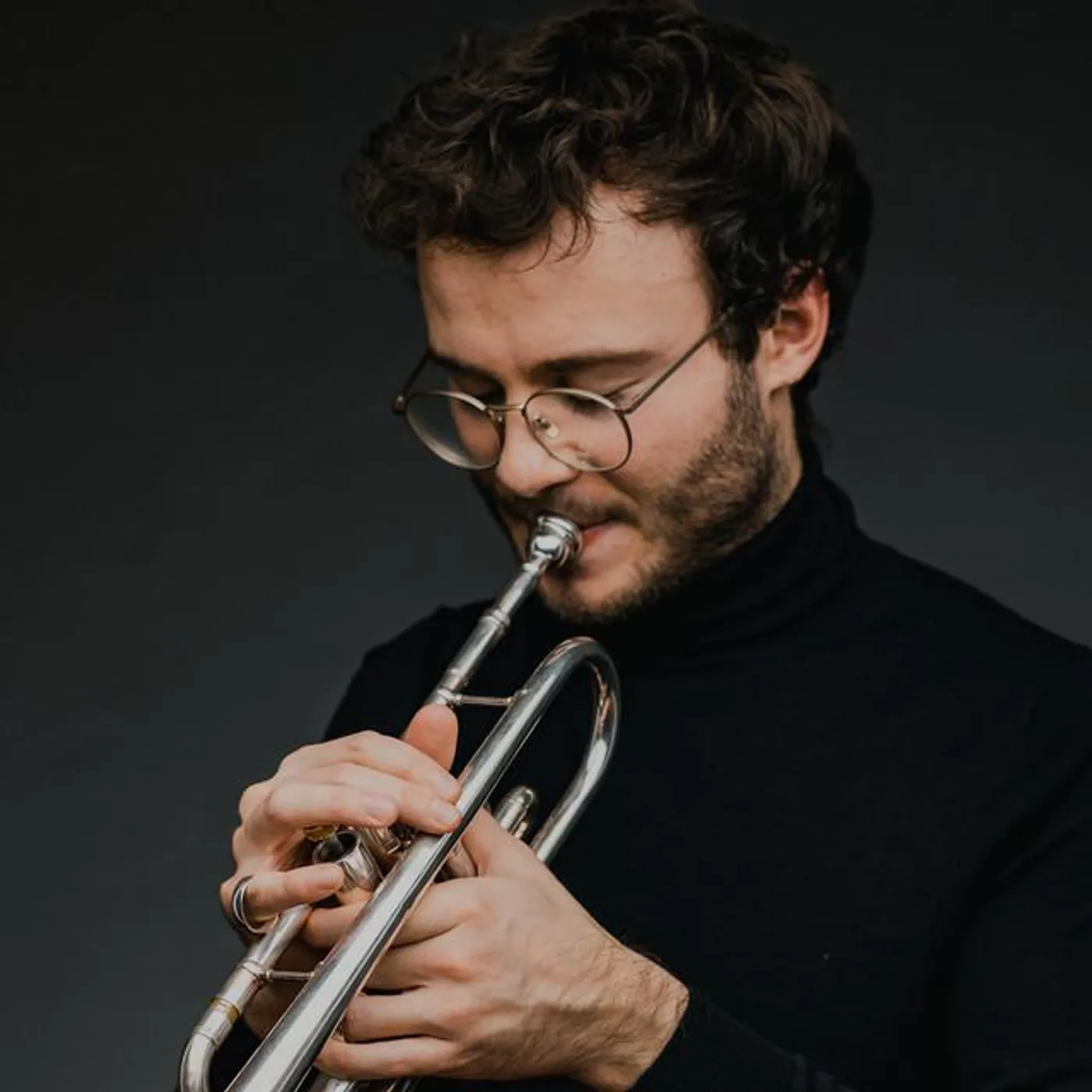 Simon Höfele Brand Page
