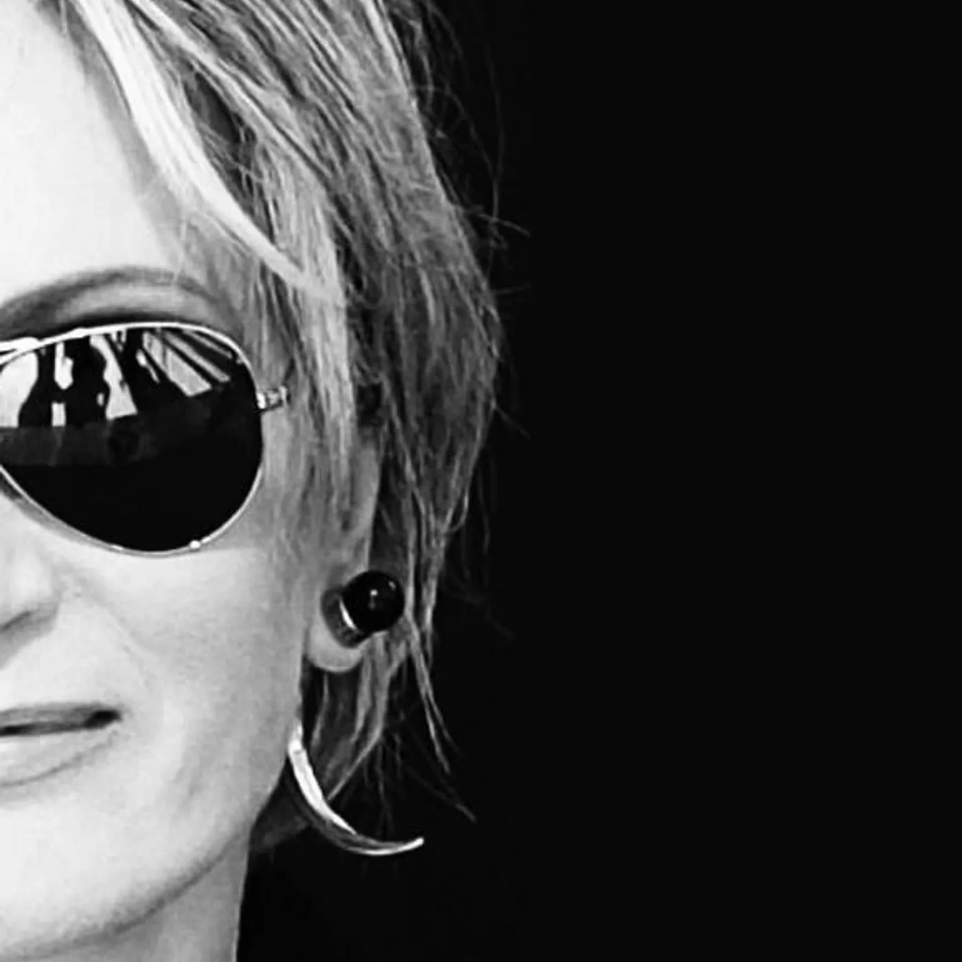 Patricia Kaas Brand Page