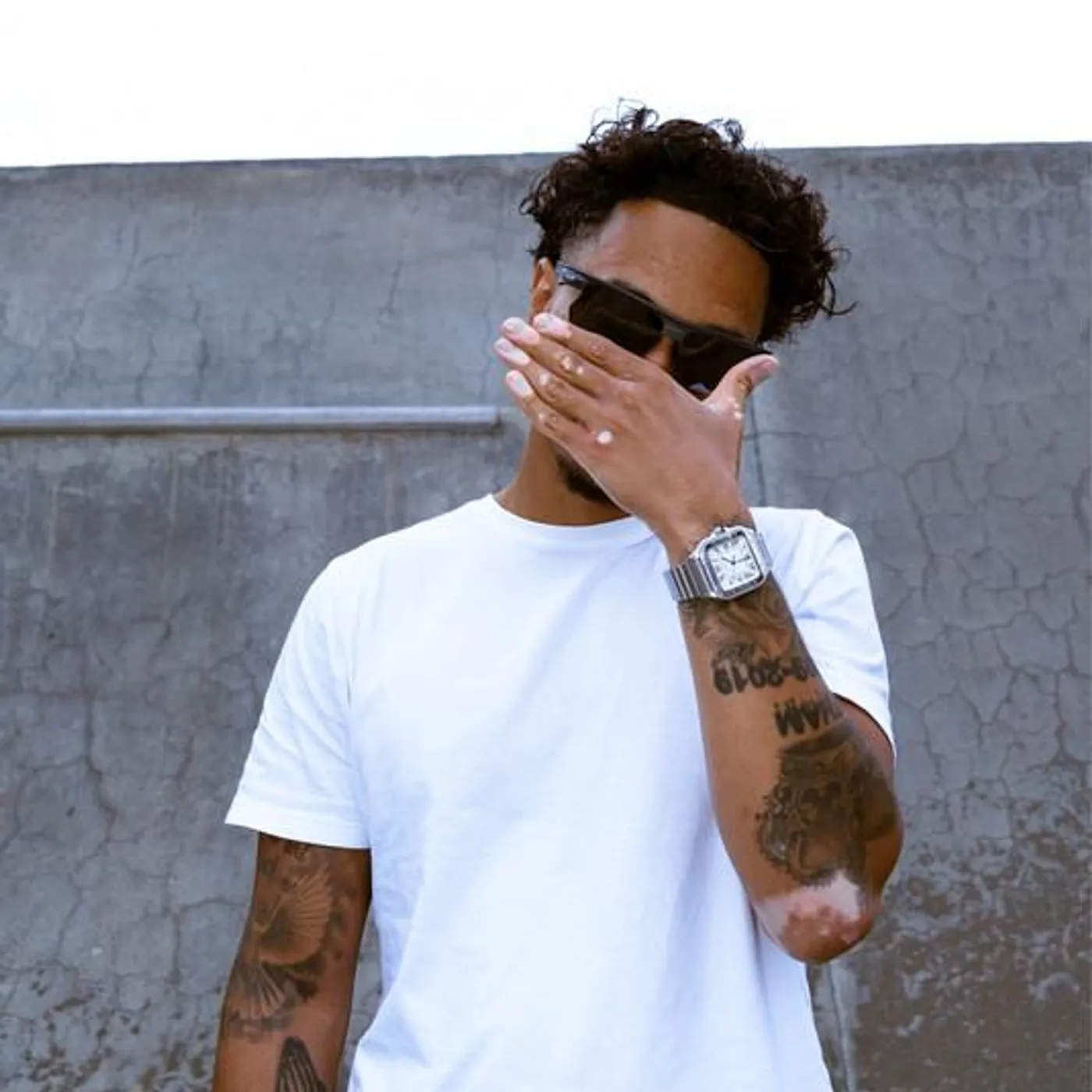 Robbz Brand Page
