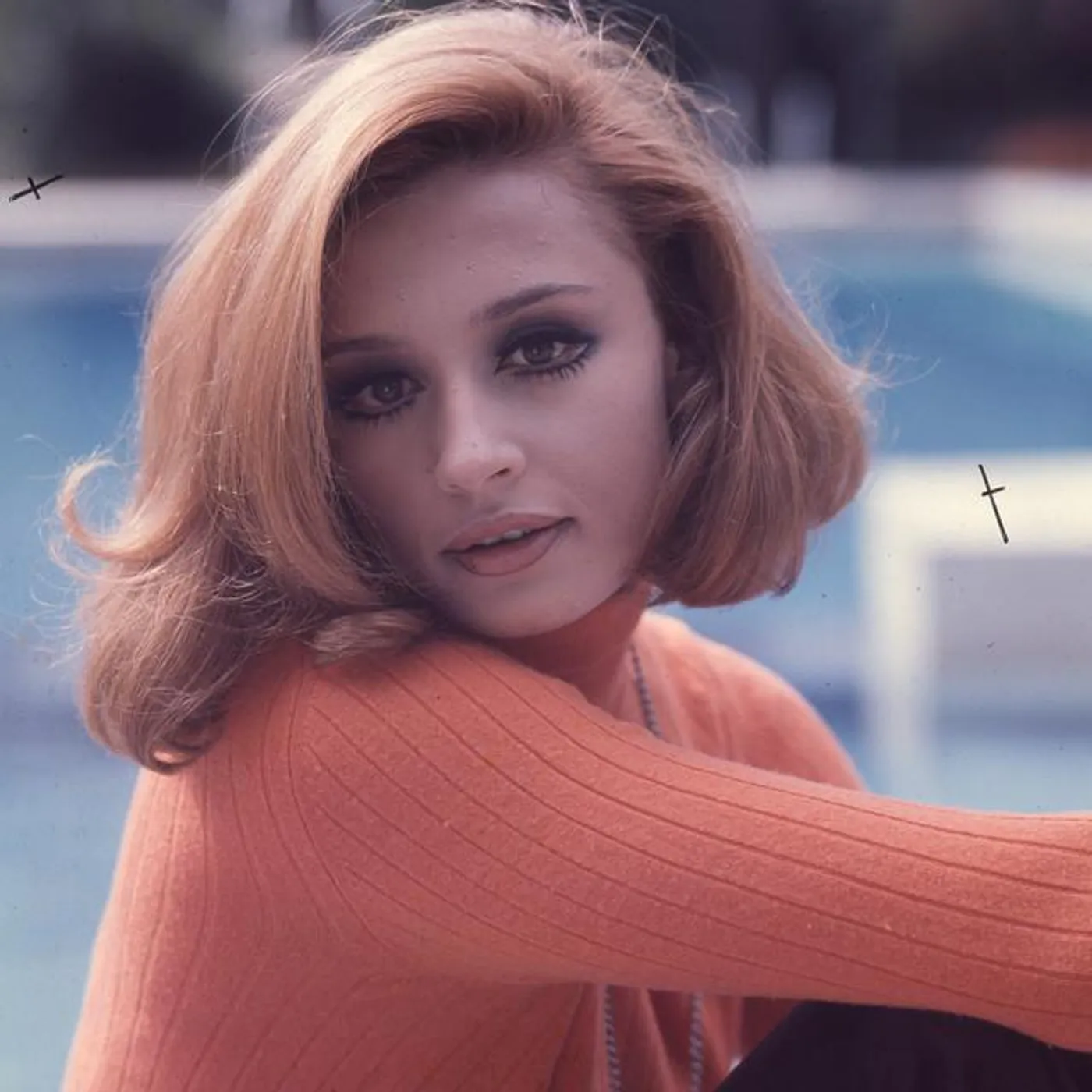 Raffaella Carrà Brand Page