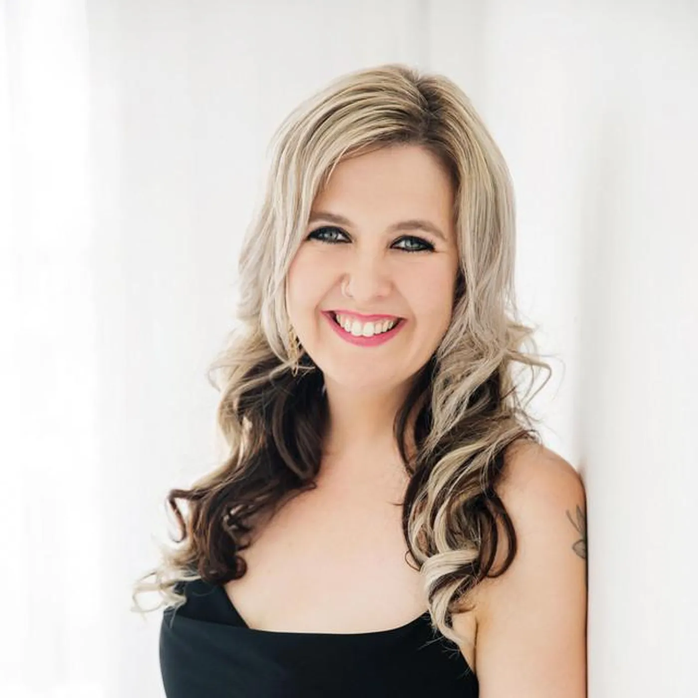 Renée Therése Brand Page