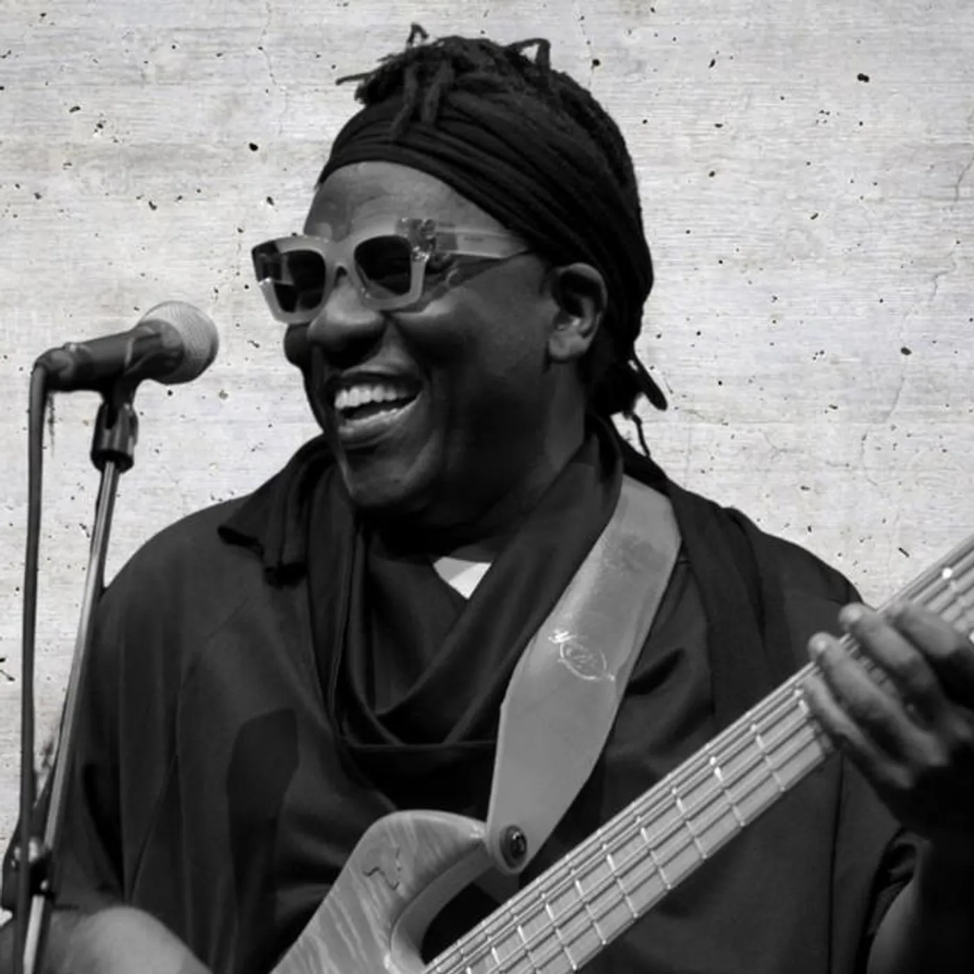 Richard Bona Brand Page
