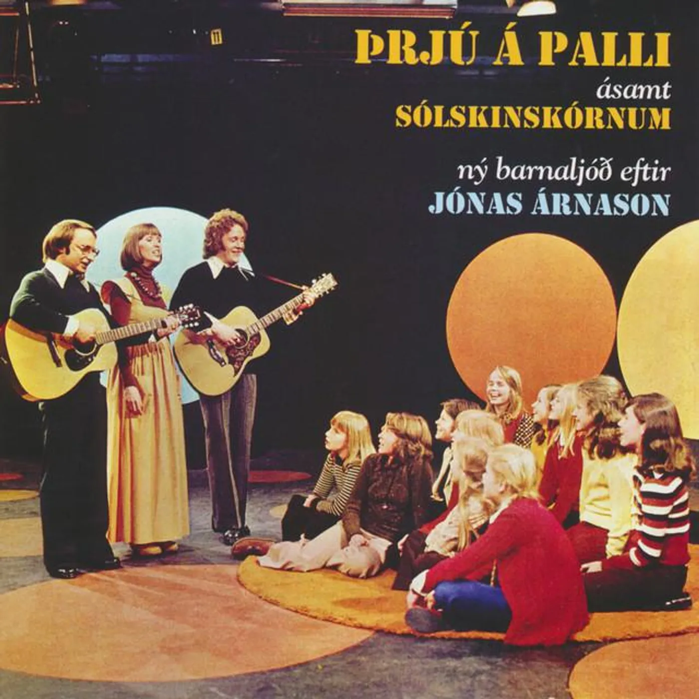 Þrjú á palli Brand Page