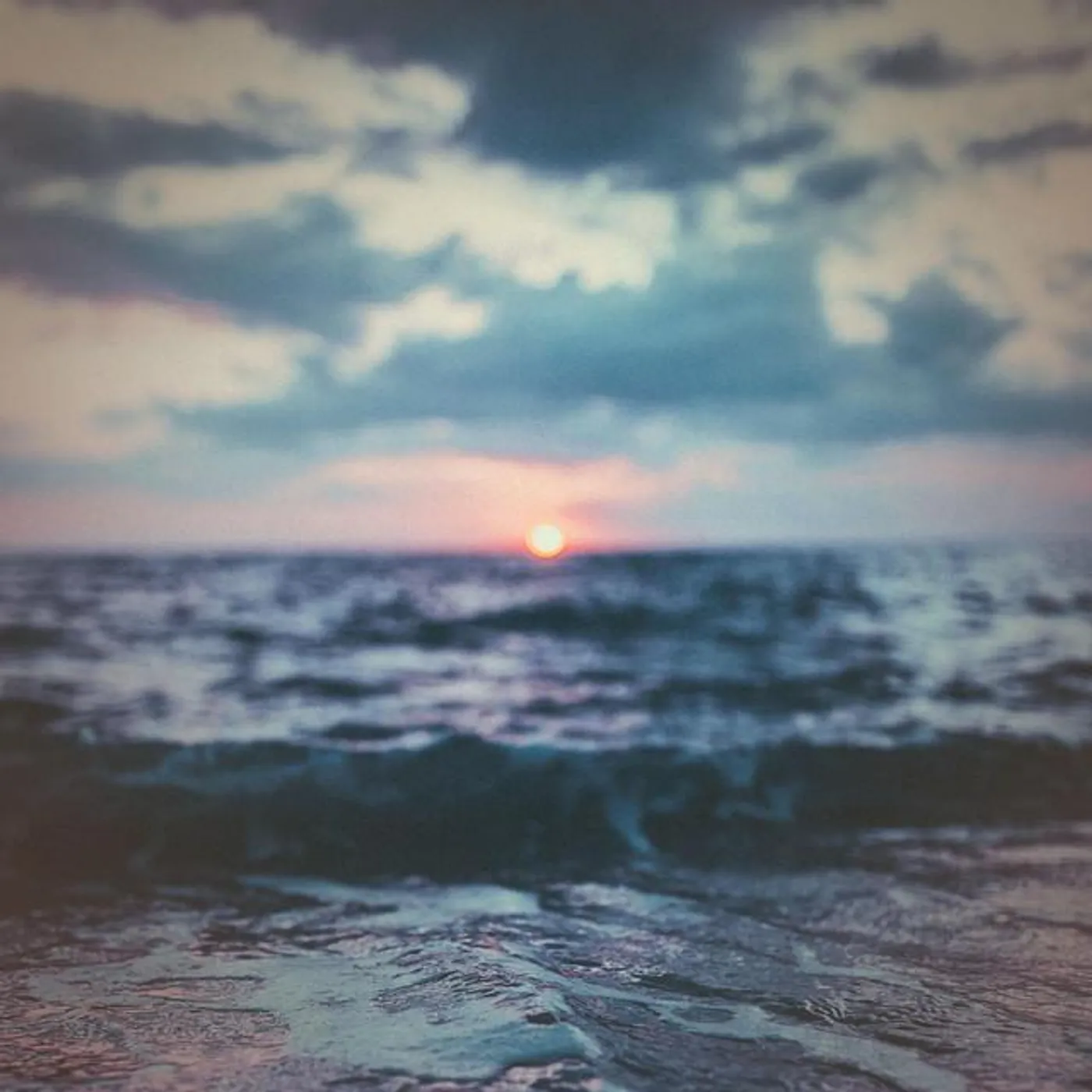 Waves Hard