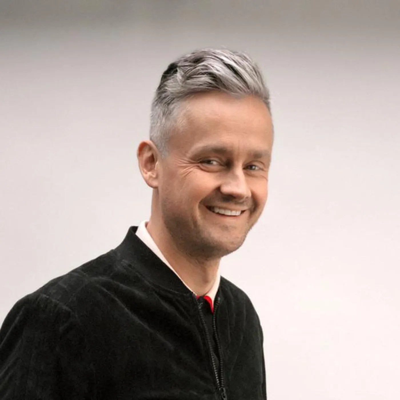 Tom Chaplin Brand Page