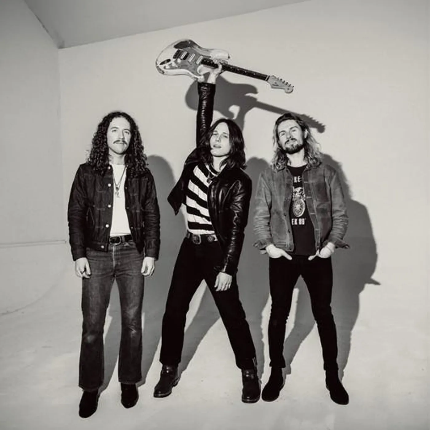 Tyler Bryant & the Shakedown