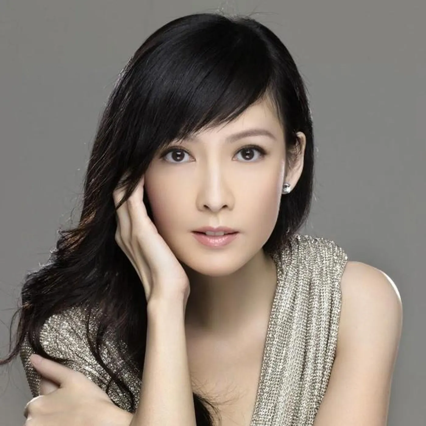 Vivian Chow Brand Page