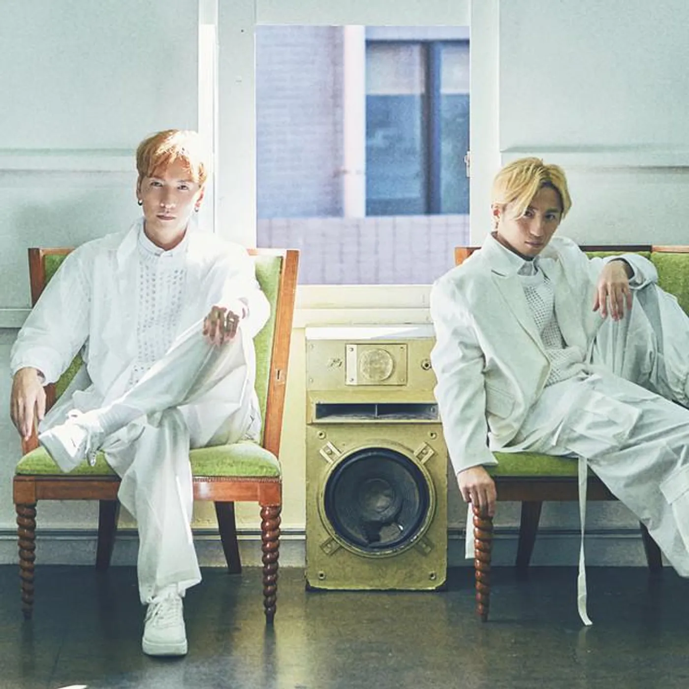 w-inds. Brand Page