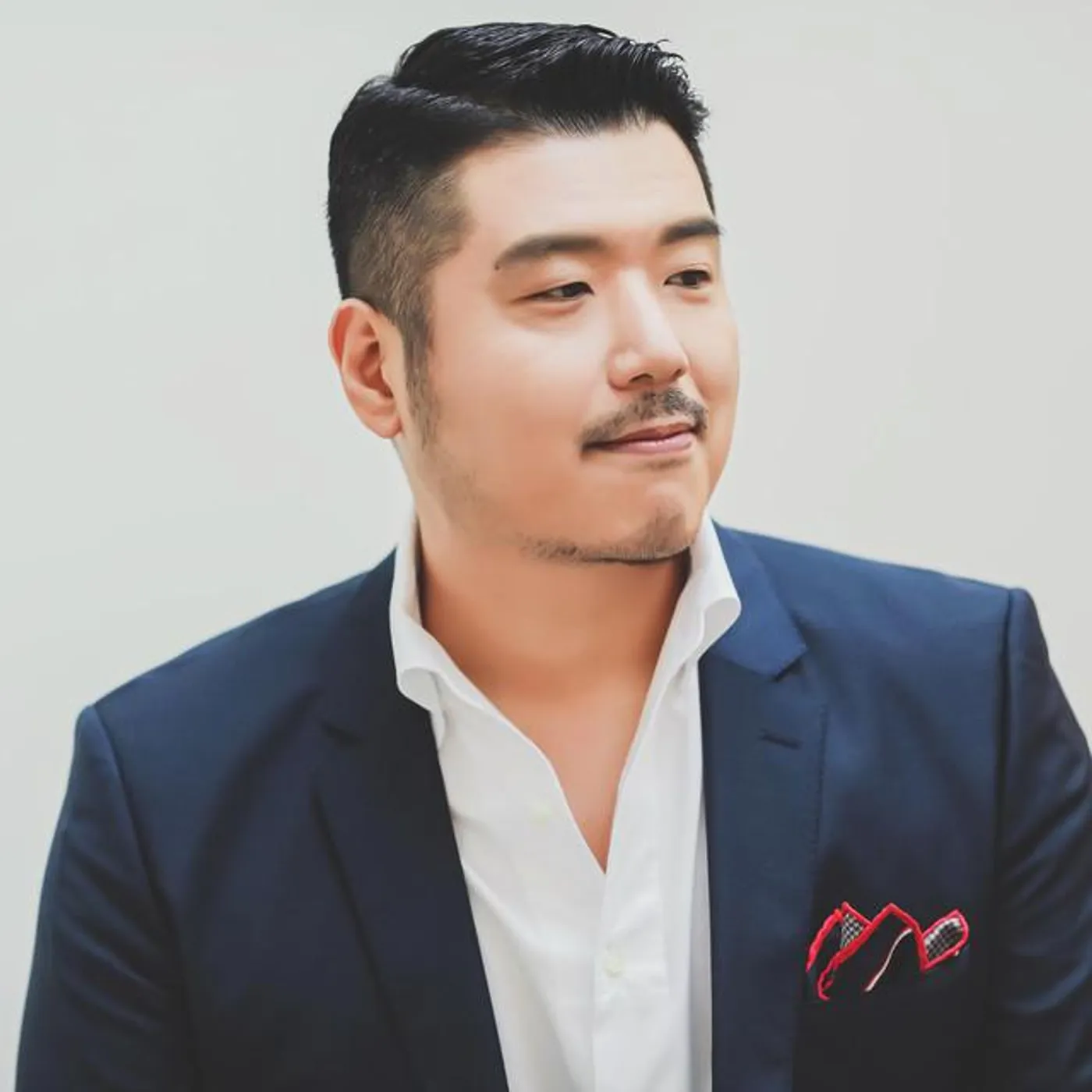 Young Jun Brand Page