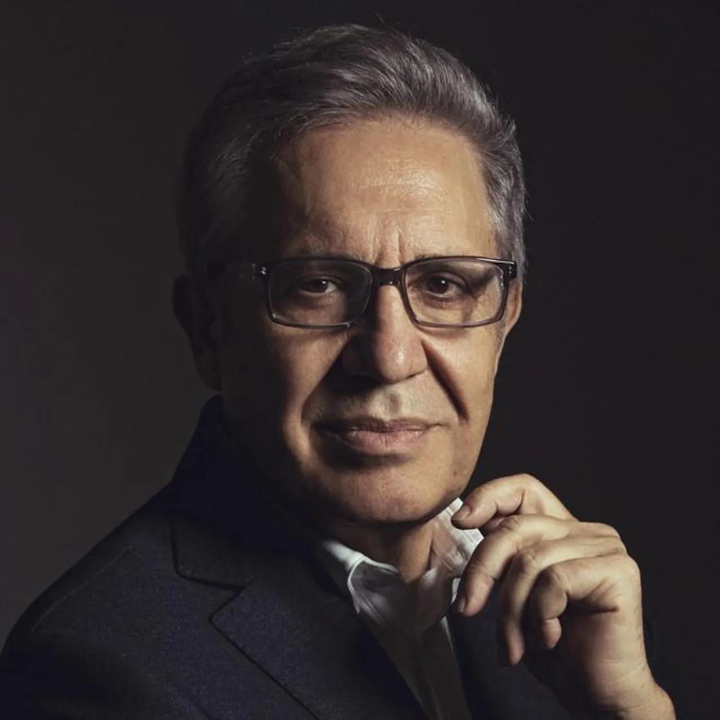 Zülfü Livaneli Brand Page