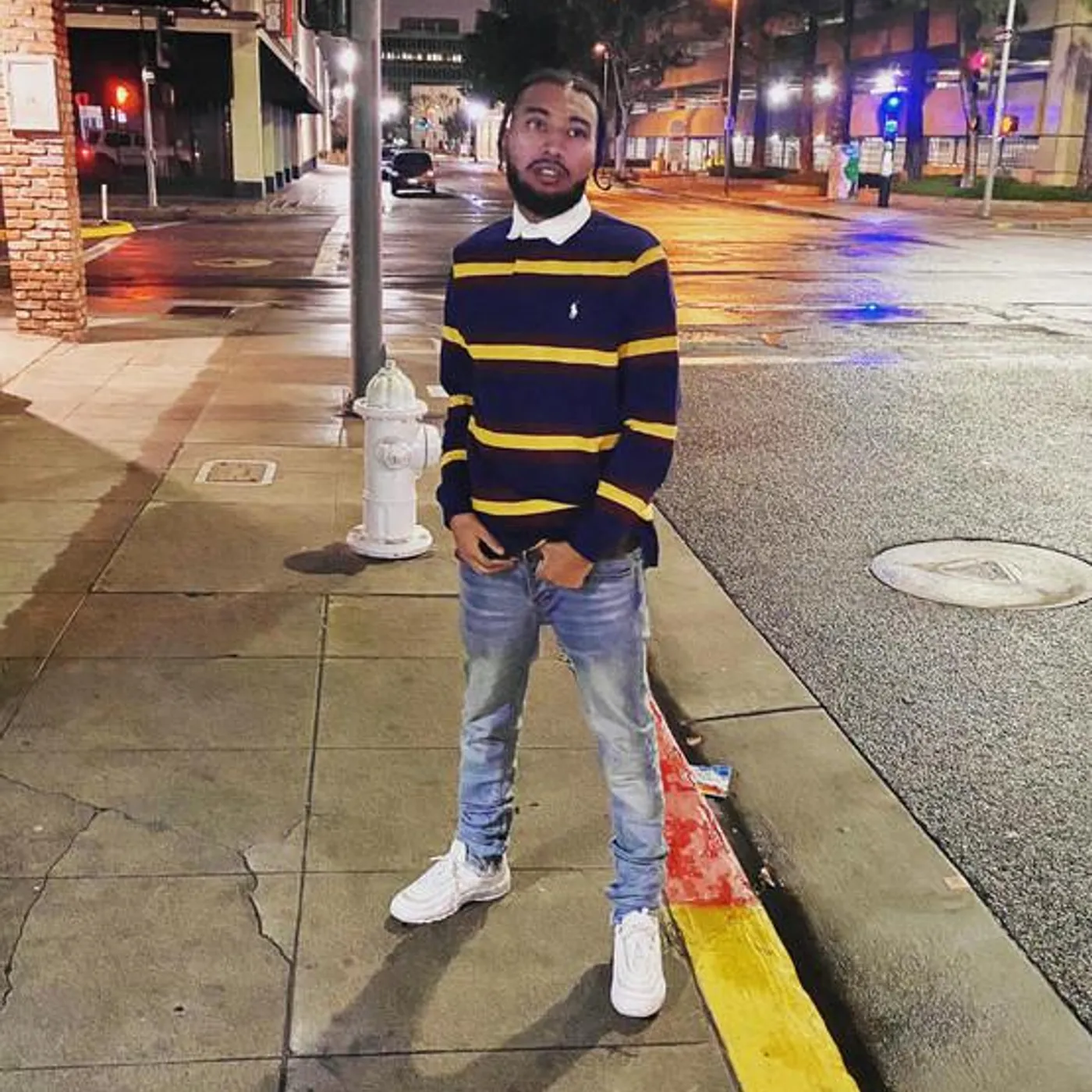 Zay Anaz Brand Page