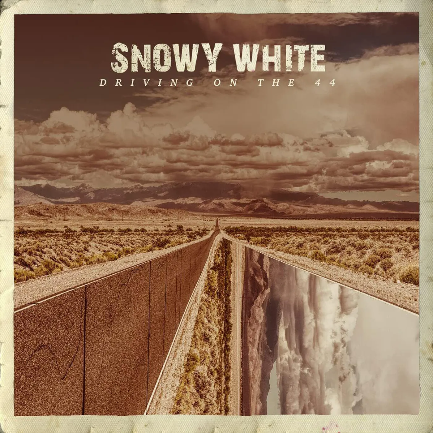 Snowy White Driving On (Clear/180g) Vinyl Record