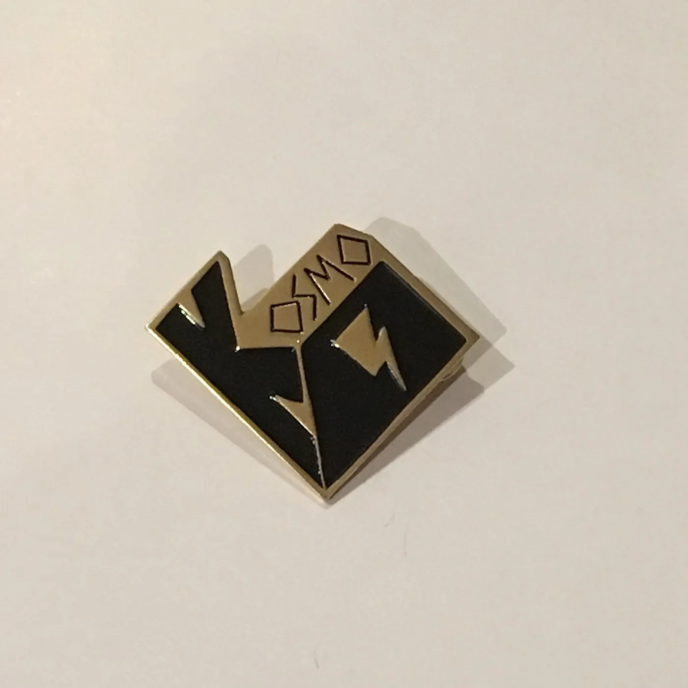LOOK MUM NO COMPUTER KOSMO PIN