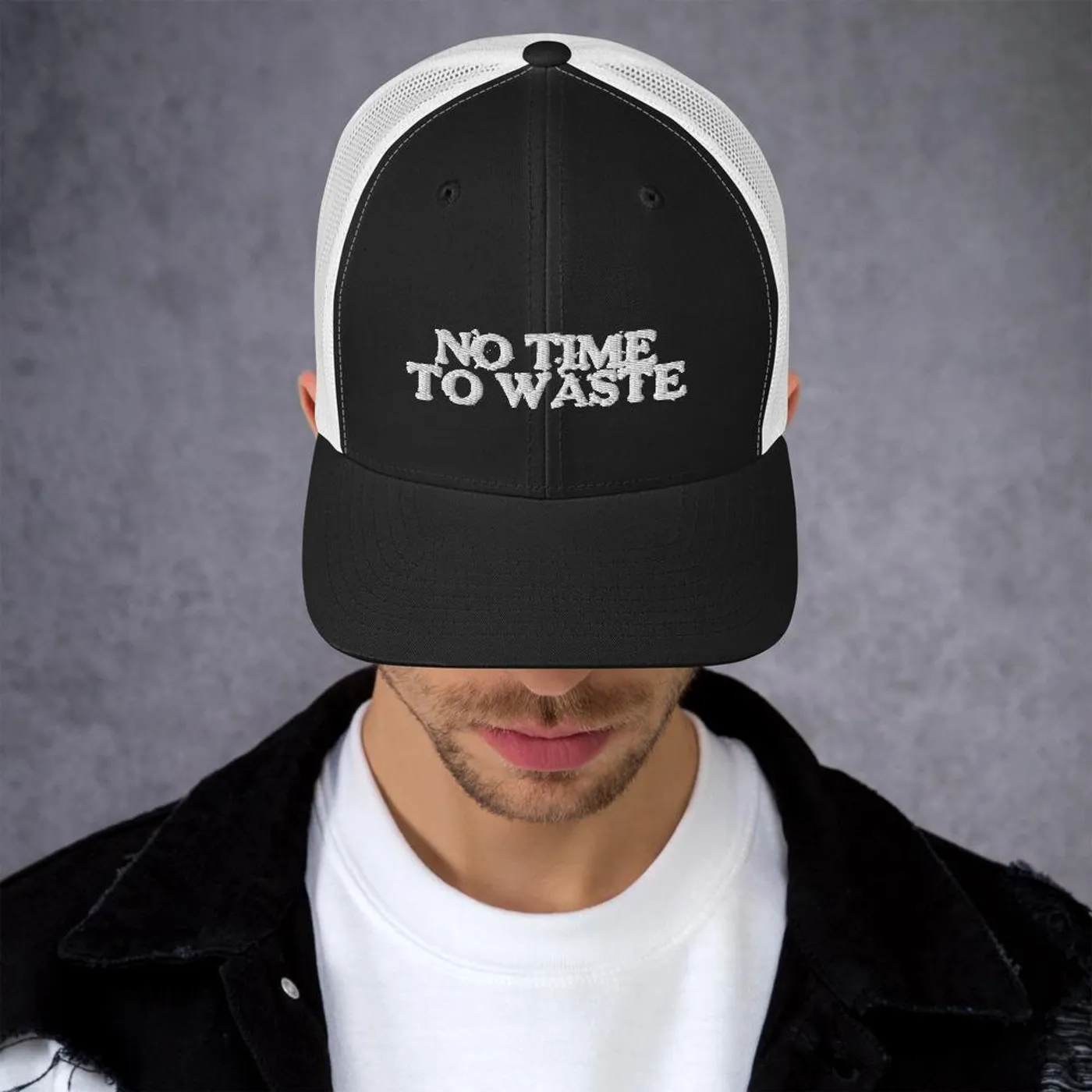 No Time To Waste  Trucker Cap Unisex (Black\White)