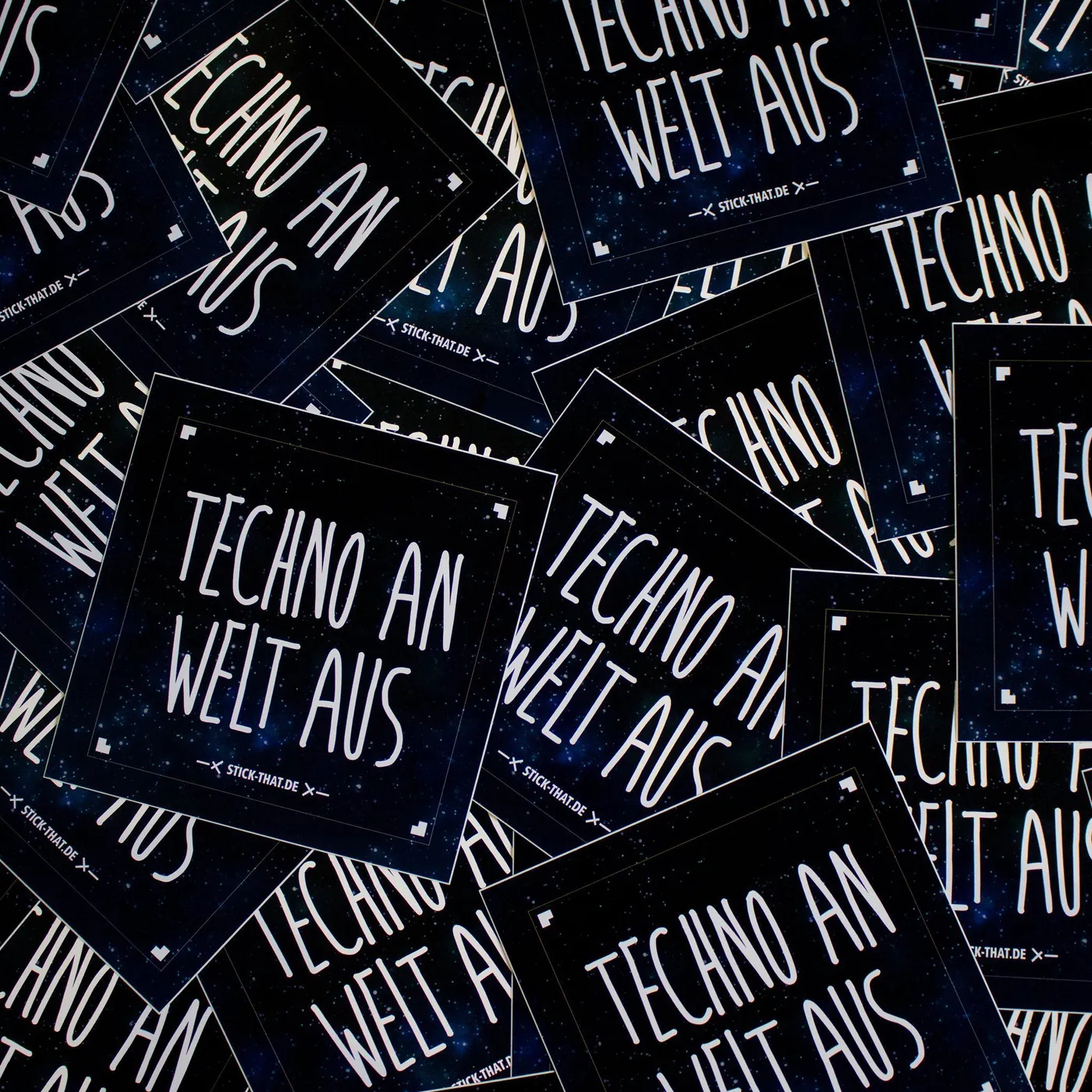 Rave Clothing Techno an Welt aus Sticker