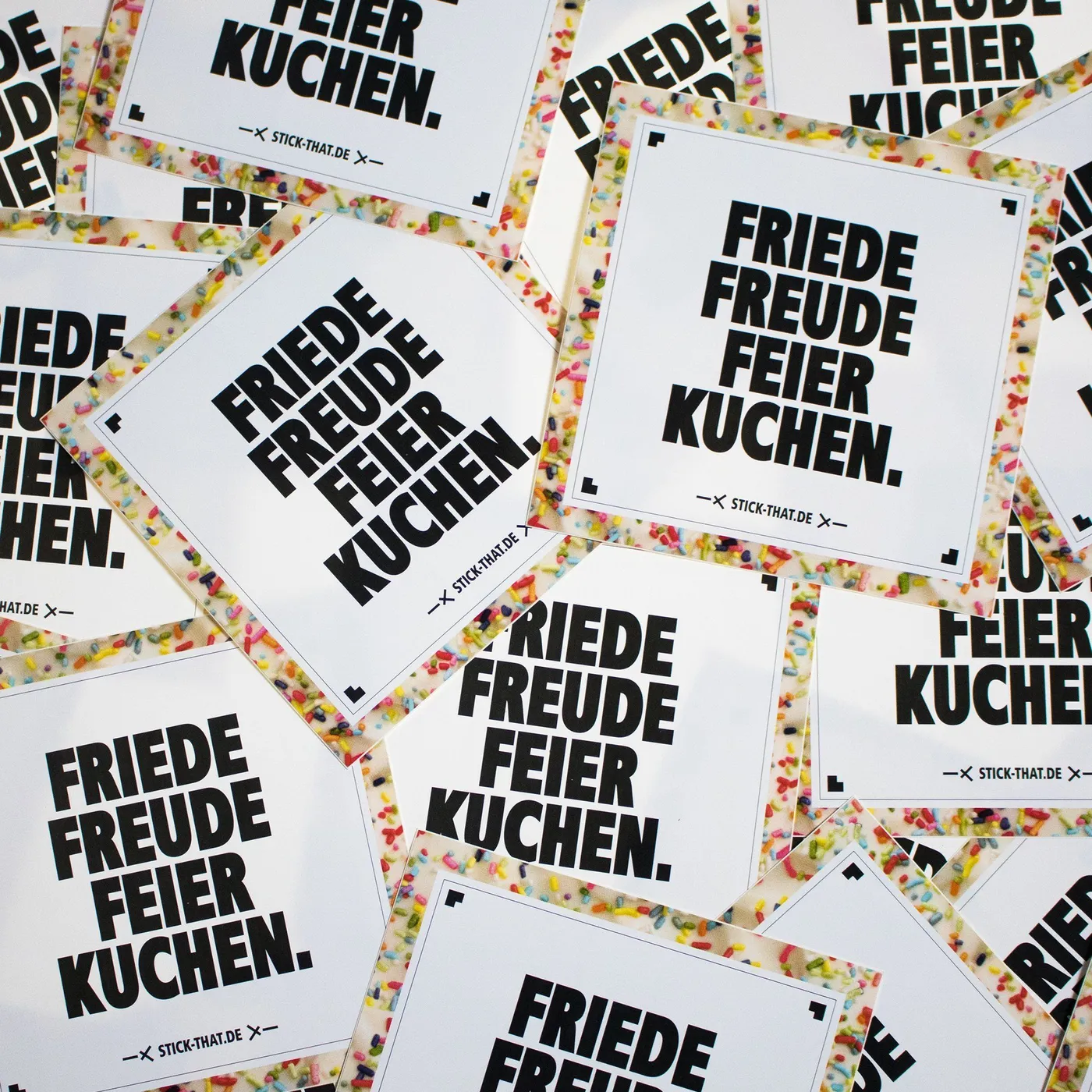 Rave Clothing Friede Freude Feierkuchen Sticker