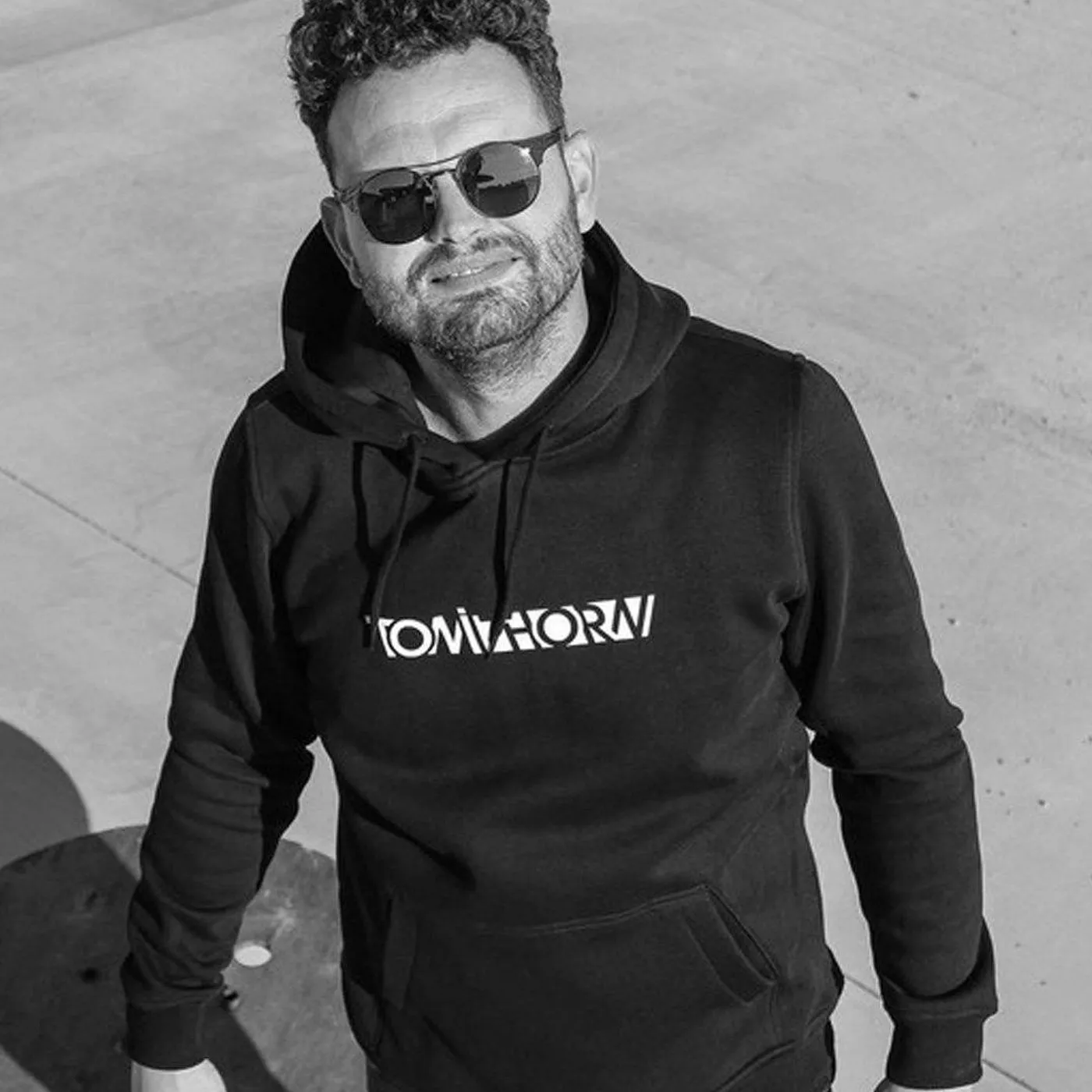 Toni Thorn Hoodie in schwarz