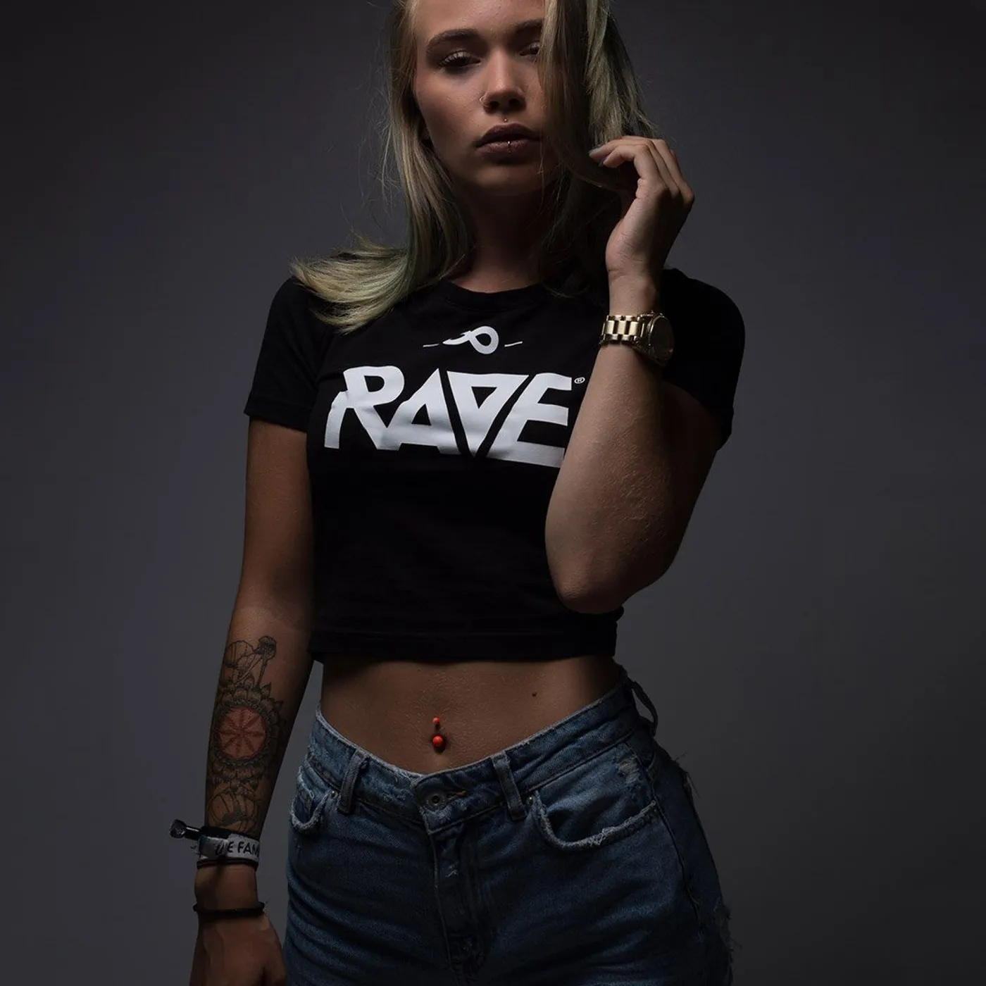 Rave Clothing RAVE Crop Top in schwarz