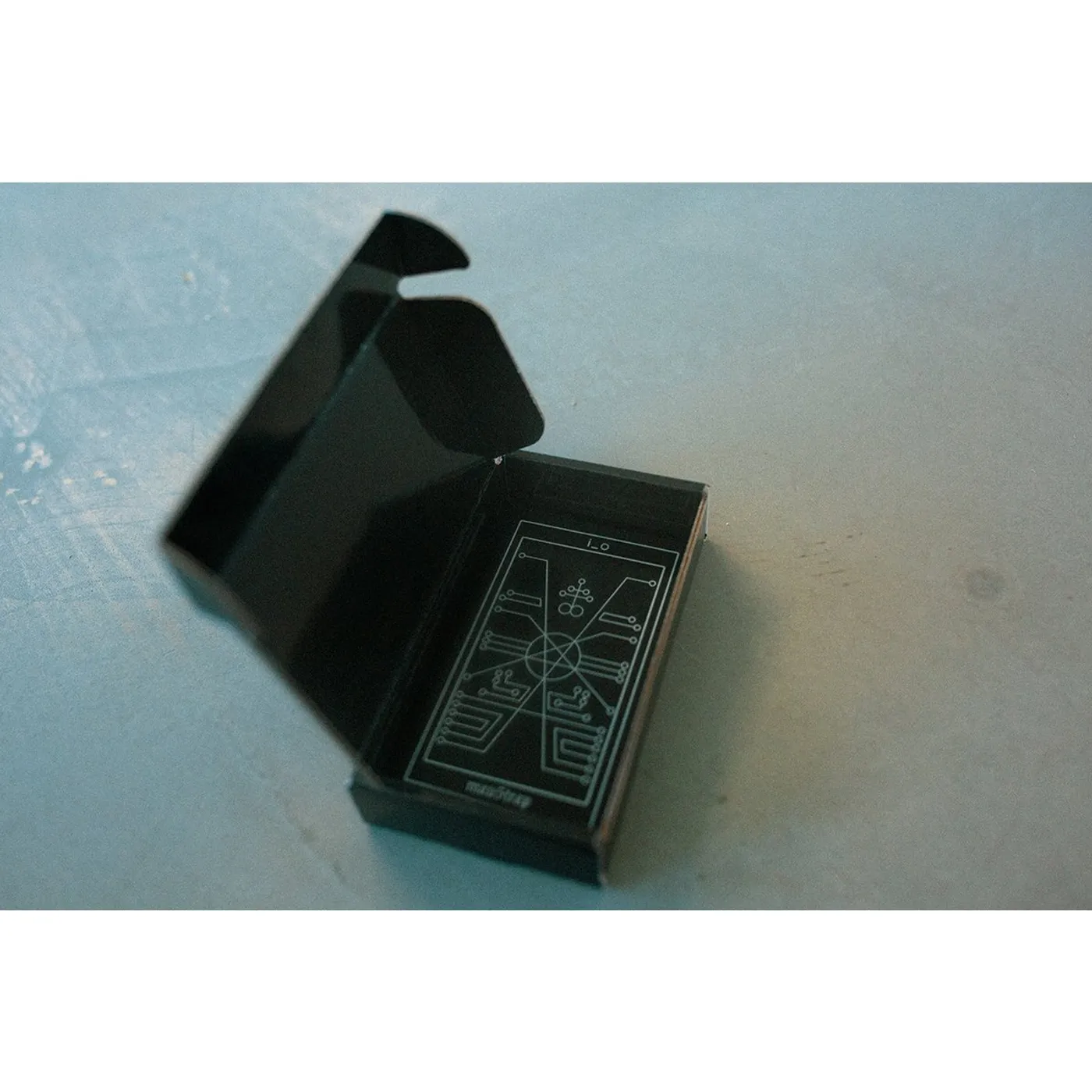 i_o Tarot Cards
