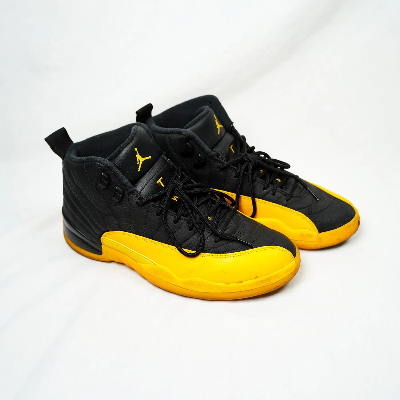 ALLBLACK: Jordan Retro 12 University Gold