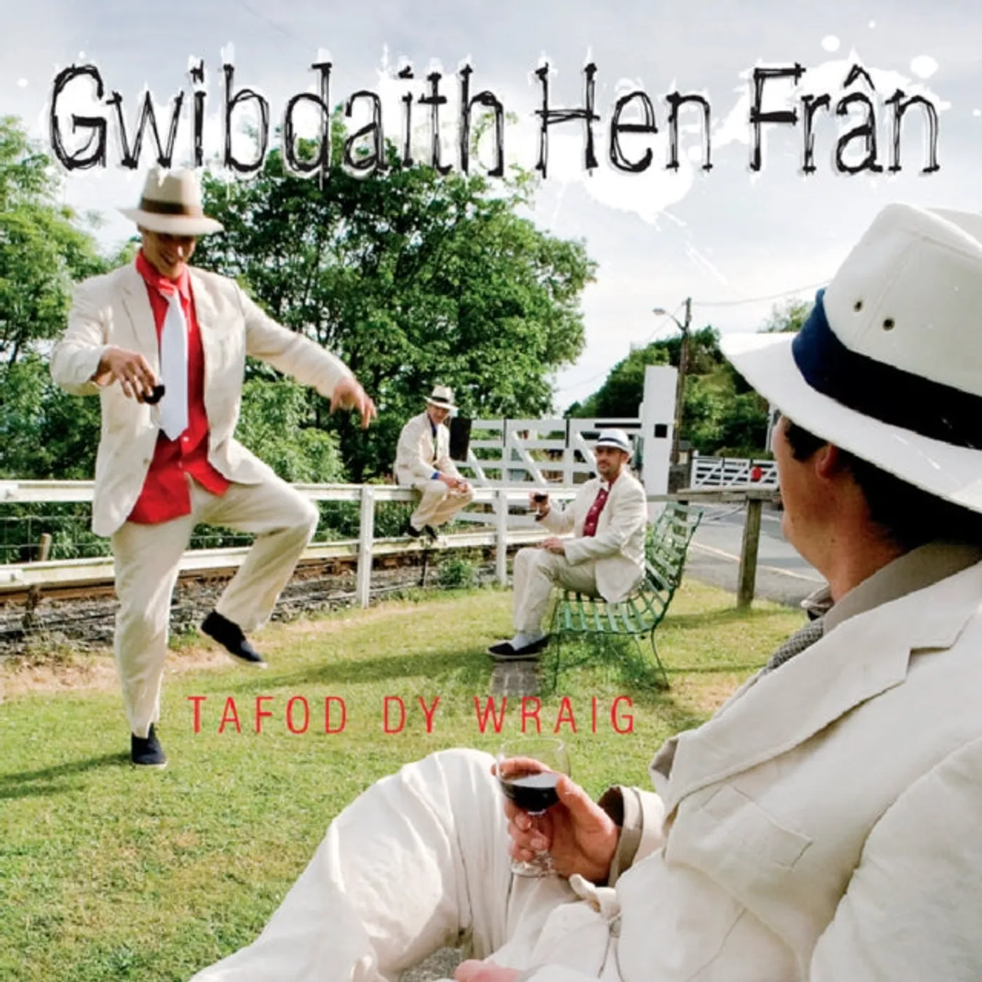 Gwibdaith Hen Fran CD - Tafod Dy Wraig