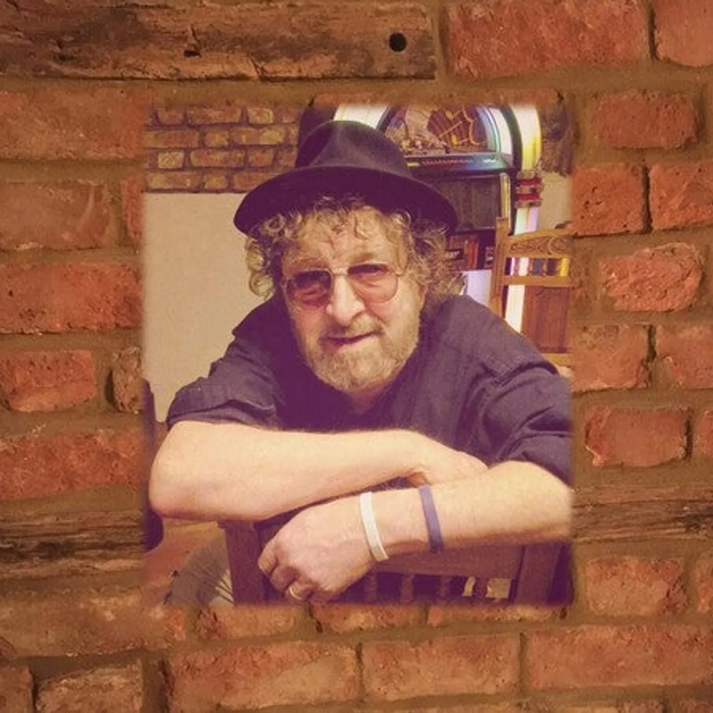 Chas Hodges LP Vinyl - Right At Home: Selected Unreleased Home Recordings
